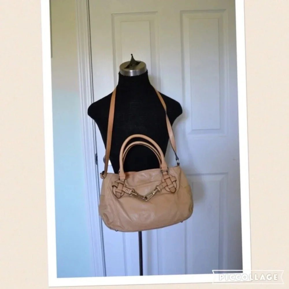 B. Makowksy satchel